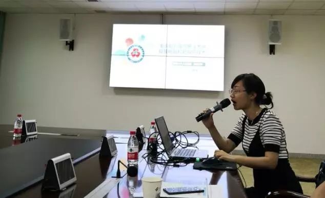 武汉市中心医院泌尿外科举办第五期《泌尿外科青年医师讲坛》
